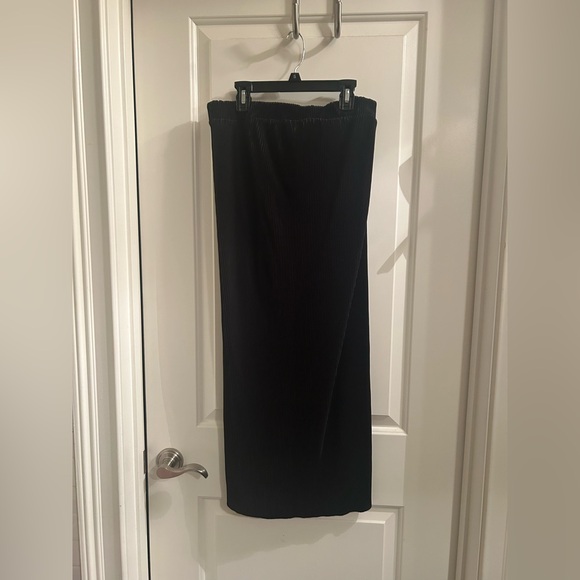 ASOS Dresses & Skirts - ASOS Black Maxi Skirt Elastic Waist Size 10